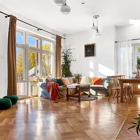 Holiday home Villa Beskidzka 100 - Sauna Balia Basen Widok Na Gory I Jezioro Zarzecze (Silesia)